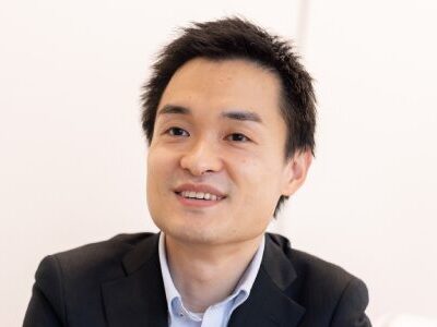 秋山新太郎